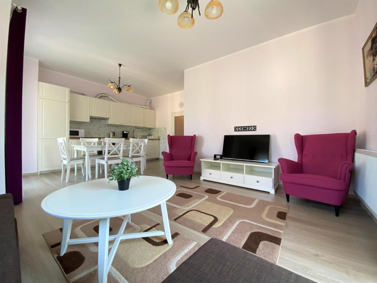 Apartment Azimuth Маріанські Лазні Екстер'єр фото